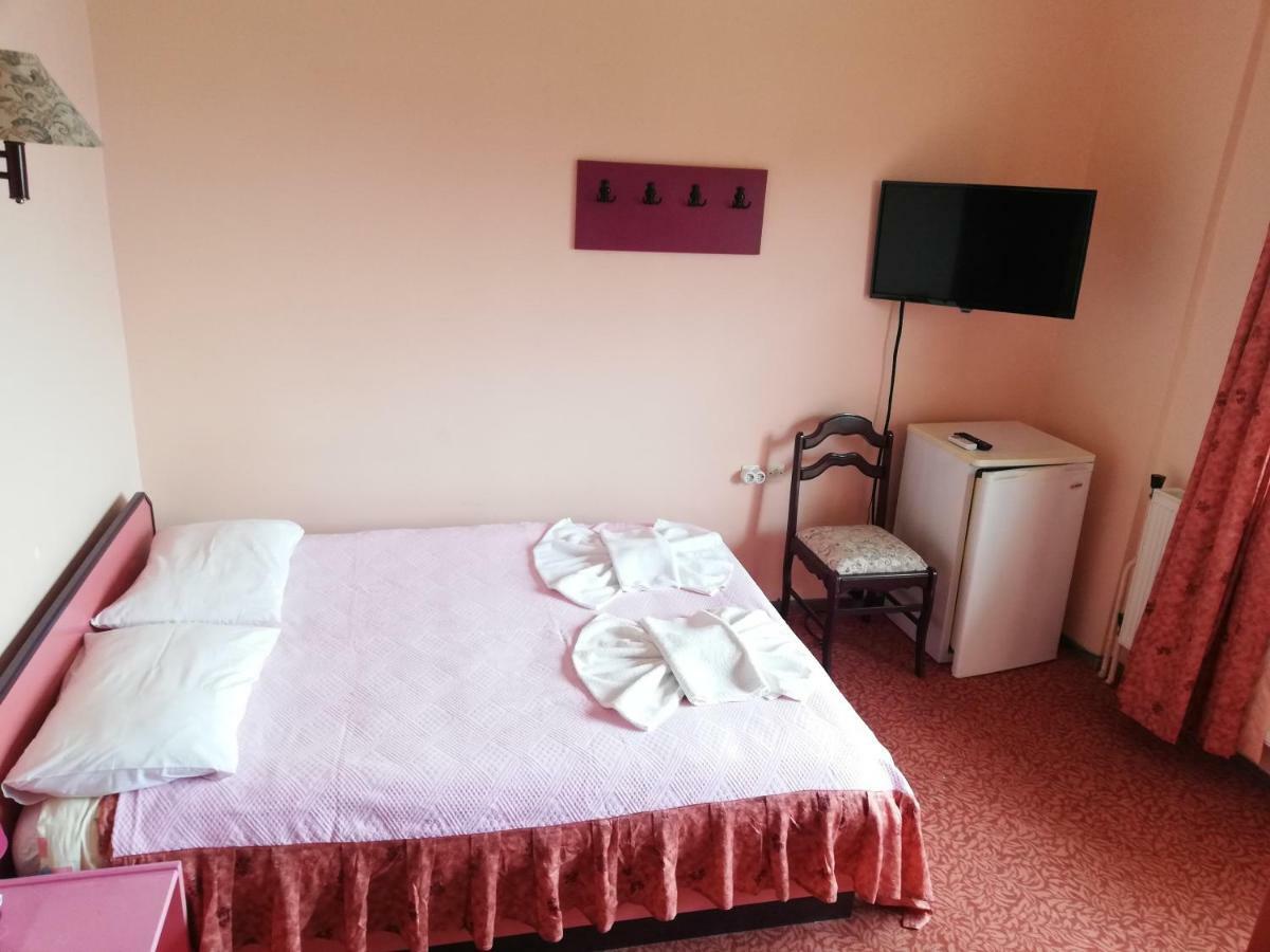 Teras Motel Фоча Екстер'єр фото