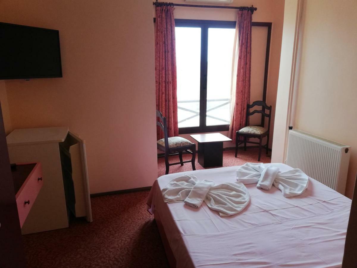 Teras Motel Фоча Екстер'єр фото